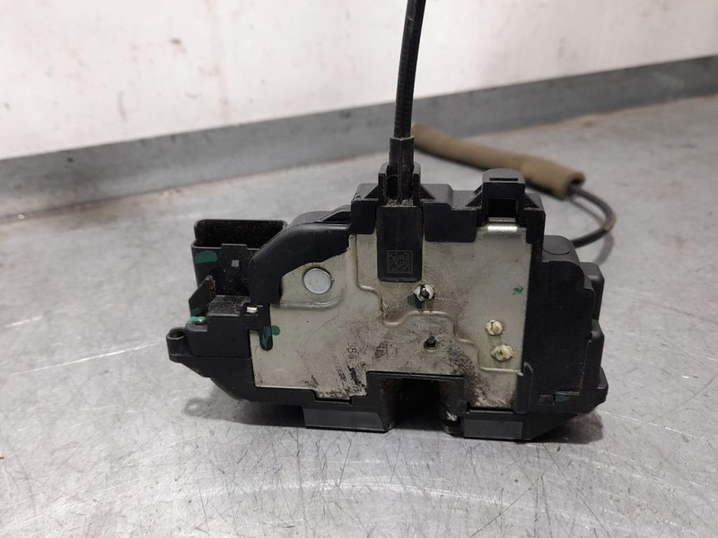 Recambio de cerradura puerta delantera derecha para renault master kasten l2h2 hka 3,5t doble cabina referencia OEM IAM SIN REF 