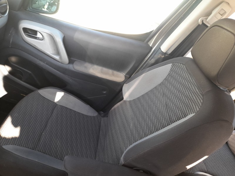 Recambio de asiento delantero derecho para peugeot partner tepee 1.6 hdi referencia OEM IAM   