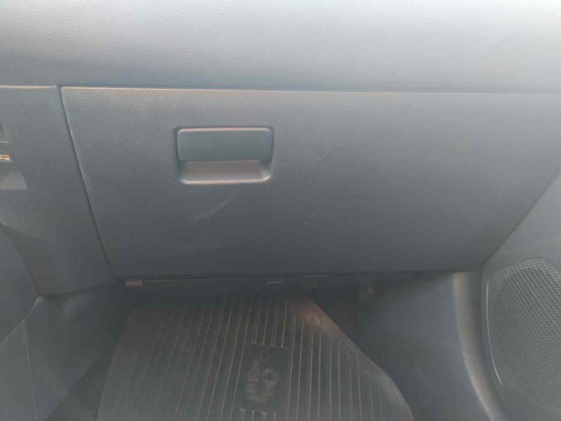 Recambio de guantera para toyota corolla (e21) hybrid active referencia OEM IAM 5555002540C0  