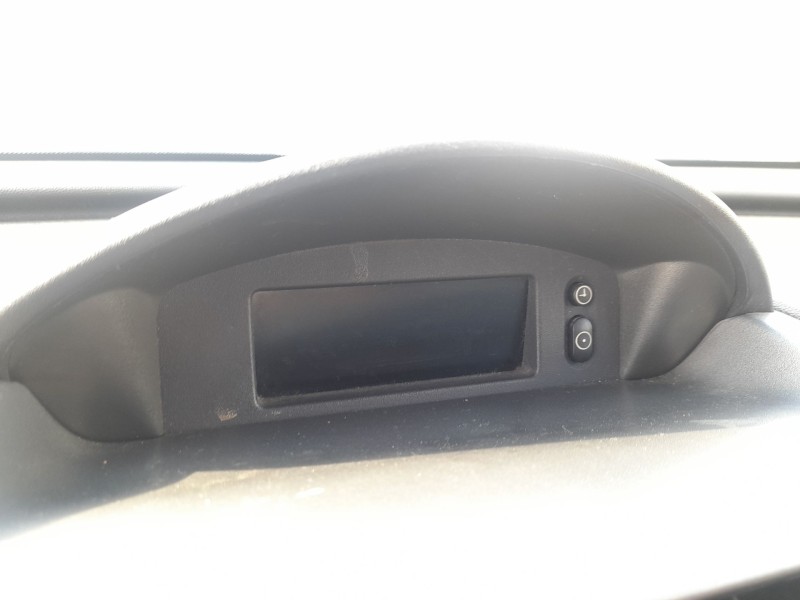 Recambio de pantalla multifuncion para opel corsa c (x01) 1.2 (f08, f68) referencia OEM IAM 13373980  
