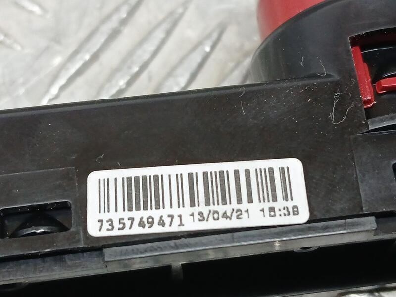 Recambio de mando multifuncion para abarth 500 cabrio (150) 595 c turismo referencia OEM IAM 735749471  