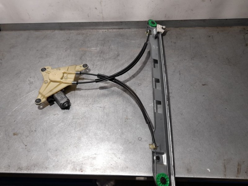 Recambio de elevalunas delantero derecho para renault master kasten l2h2 hka 3,5t doble cabina referencia OEM IAM SIN REF  ELECT