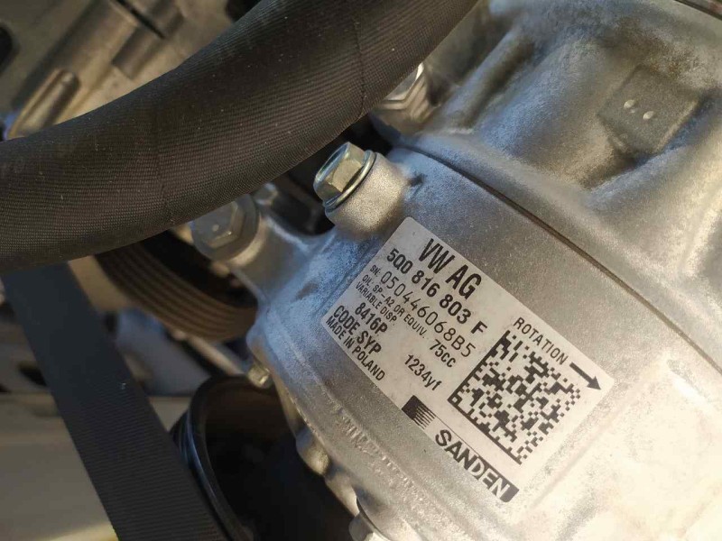 Recambio de compresor aire acondicionado para skoda fabia ambition referencia OEM IAM 5Q0816803F  
