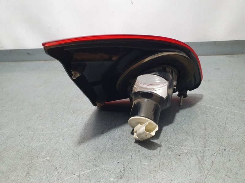 Recambio de piloto trasero derecho para nissan qashqai (j10) acenta referencia OEM IAM 26554JD85A  INTERIOR