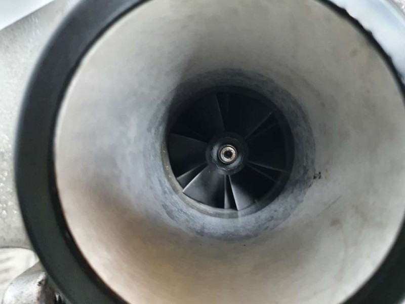 Recambio de turbocompresor para opel insignia sports tourer selective referencia OEM IAM 55570748 7861371 