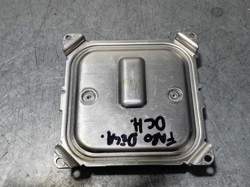 Recambio de centralita faros xenon para renault clio v zen referencia OEM IAM 260556623R A2C90665803 CONTINENTAL