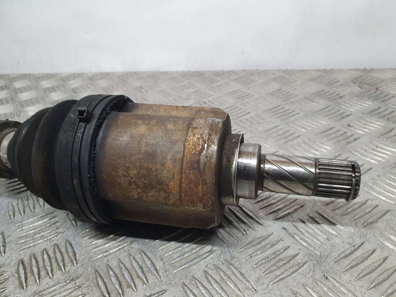 Recambio de transmision delantera izquierda para nissan qashqai (j10) acenta referencia OEM IAM 39101JD52B  