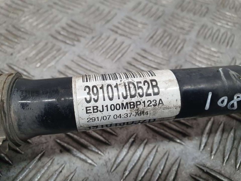 Recambio de transmision delantera izquierda para nissan qashqai (j10) acenta referencia OEM IAM 39101JD52B  