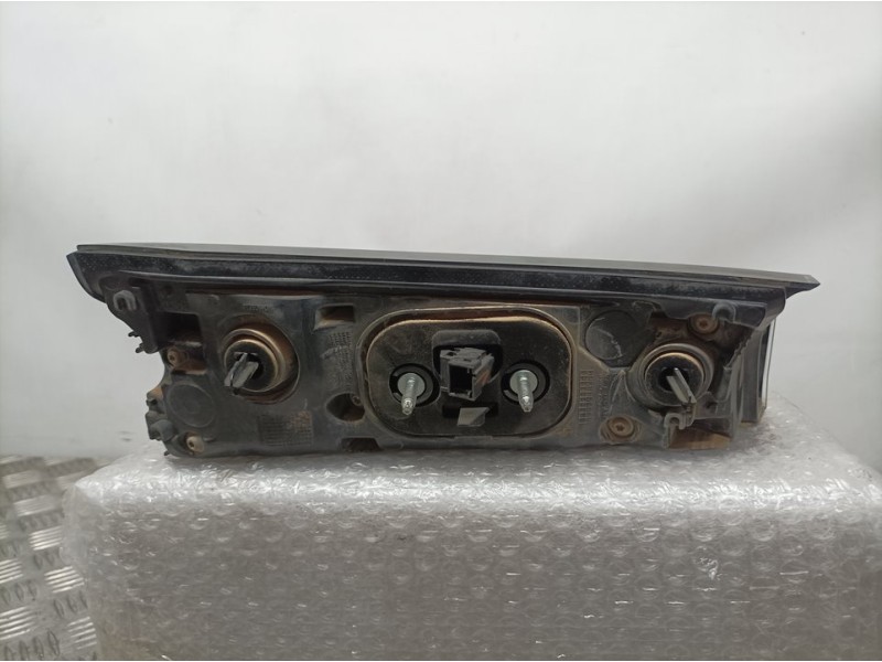 Recambio de piloto trasero derecho para peugeot 2008 (p1) allure referencia OEM IAM 9825957180  INTERIOR LED