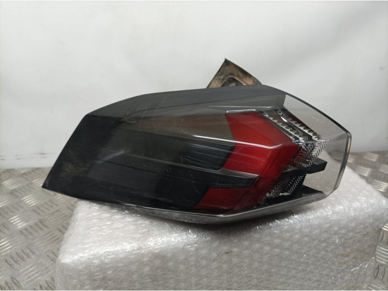 Recambio de piloto trasero izquierdo para peugeot 2008 (p1) allure referencia OEM IAM 9838190580  EXTERIOR LED