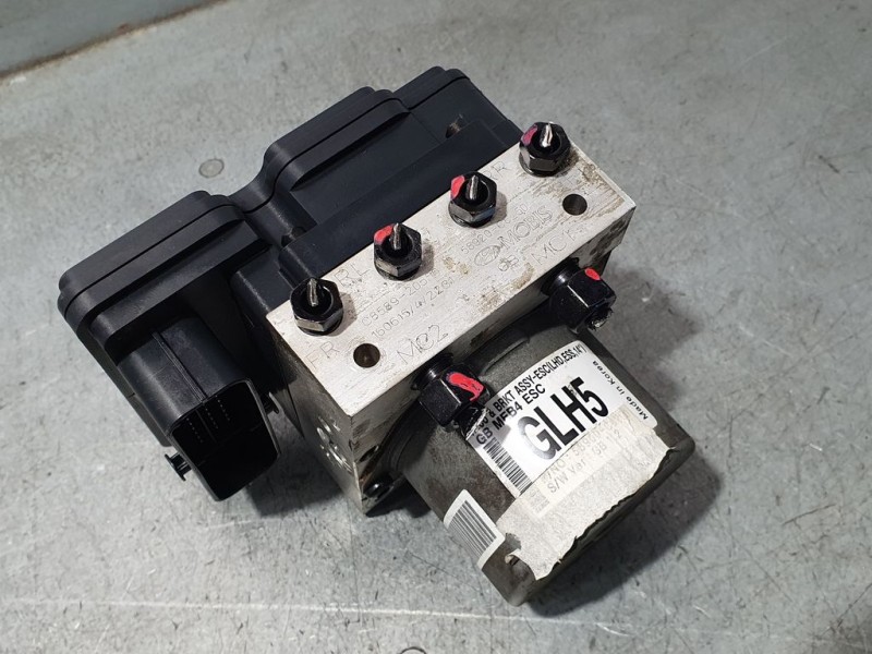 Recambio de abs para hyundai i20 tecno referencia OEM IAM 58920C8250 C8589205 MOBIS
