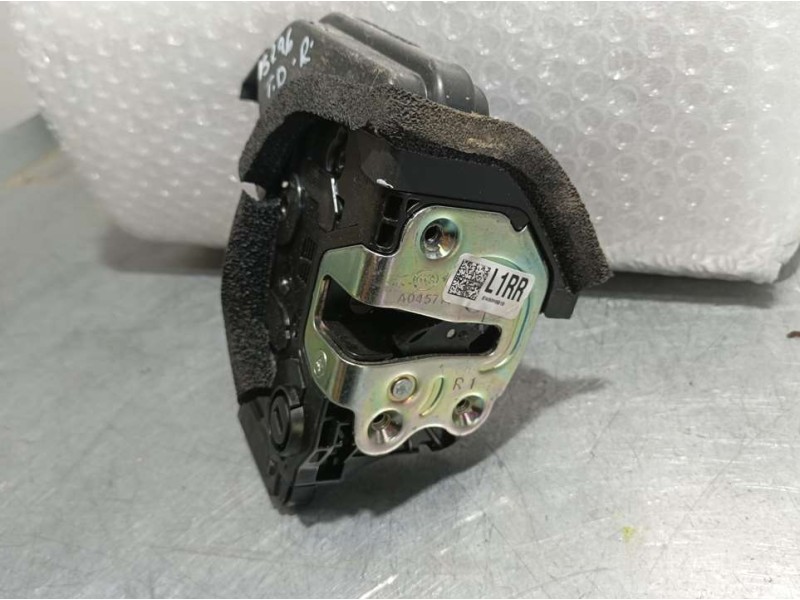 Recambio de cerradura puerta trasera derecha para kia stonic (ybcuv) tech referencia OEM IAM 81420H8010MAQ  ELECTRICA