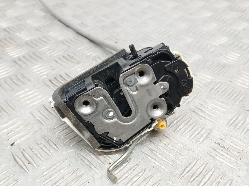 Recambio de cerradura puerta trasera izquierda para mg zs suv (azs1) 1.5 vti referencia OEM IAM 10845782  16895907