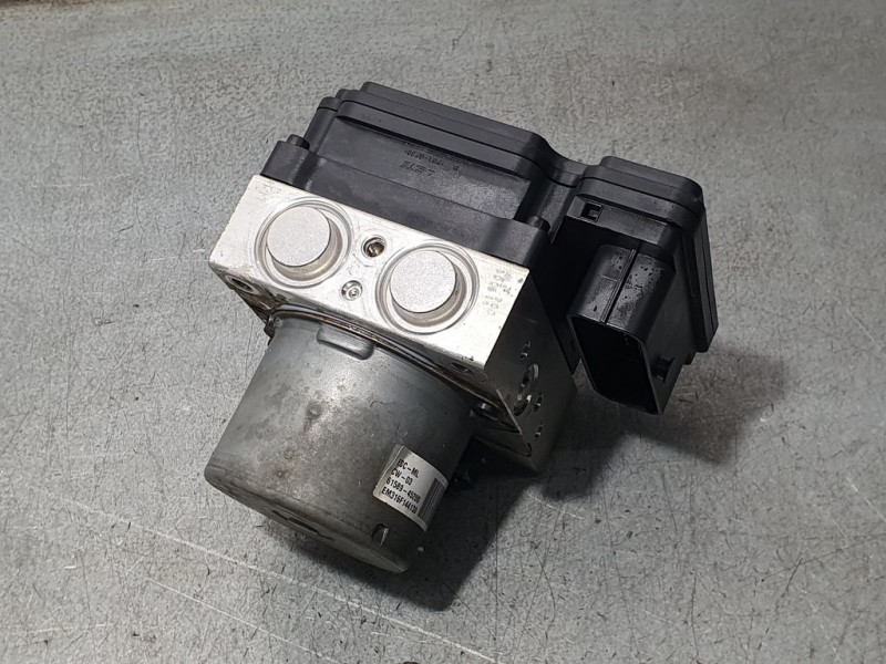 Recambio de abs para hyundai i20 tecno referencia OEM IAM 58920C8250 C8589205 MOBIS