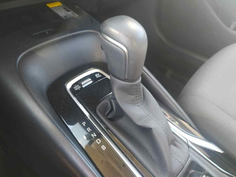 Recambio de palanca cambio para toyota corolla (e21) hybrid active referencia OEM IAM 33560F4050  