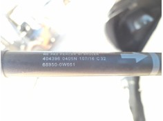 Recambio de amortiguadores maletero / porton para toyota yaris (_p13_) 1.5 hybrid (nhp130_) referencia OEM IAM 689500W661  