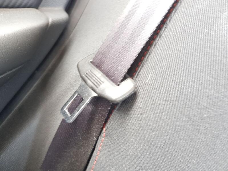 Recambio de cinturon seguridad trasero derecho para mg zs suv (azs1) 1.5 vti referencia OEM IAM 10242536  