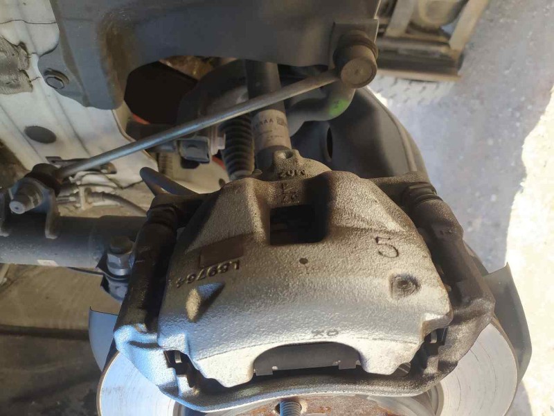 Recambio de pinza freno delantera derecha para toyota corolla (e21) hybrid active referencia OEM IAM 4773002590  