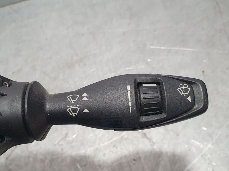 Recambio de mando limpia para ford fiesta (cb1) trend referencia OEM IAM 8A6T17A553AC  