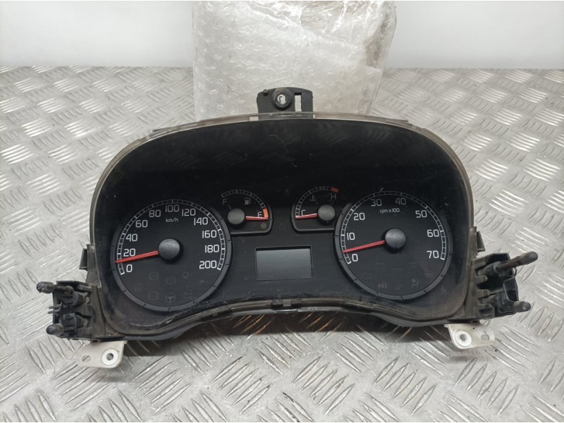 Recambio de cuadro instrumentos para fiat doblo cargo (223) 1.9 jtd sx furg. panorama referencia OEM IAM 51758776 5030009331 
