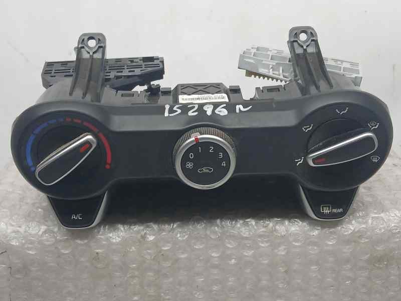 Recambio de mando calefaccion / aire acondicionado para kia stonic (ybcuv) tech referencia OEM IAM 97250H8120LEF C200384840B 