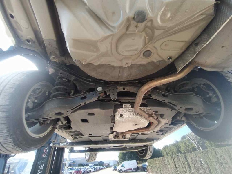 Recambio de puente trasero para toyota corolla (e21) hybrid active referencia OEM IAM 5120602081  DISCO , 5 TORNILLOS , C/ ABS