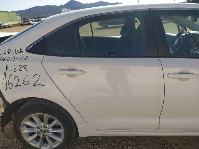 Recambio de puerta trasera derecha para toyota corolla (e21) hybrid active referencia OEM IAM 6700302550  