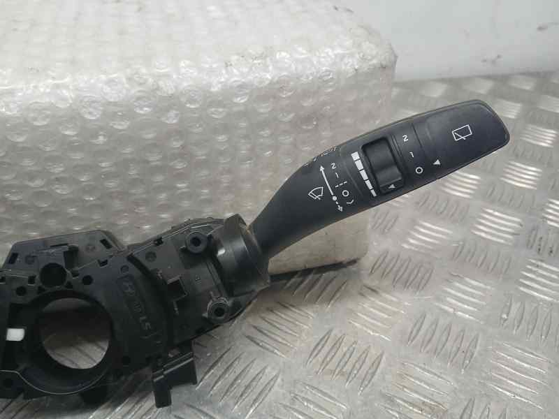 Recambio de mando luces y limpia para kia stonic (ybcuv) tech referencia OEM IAM 93403D4952  