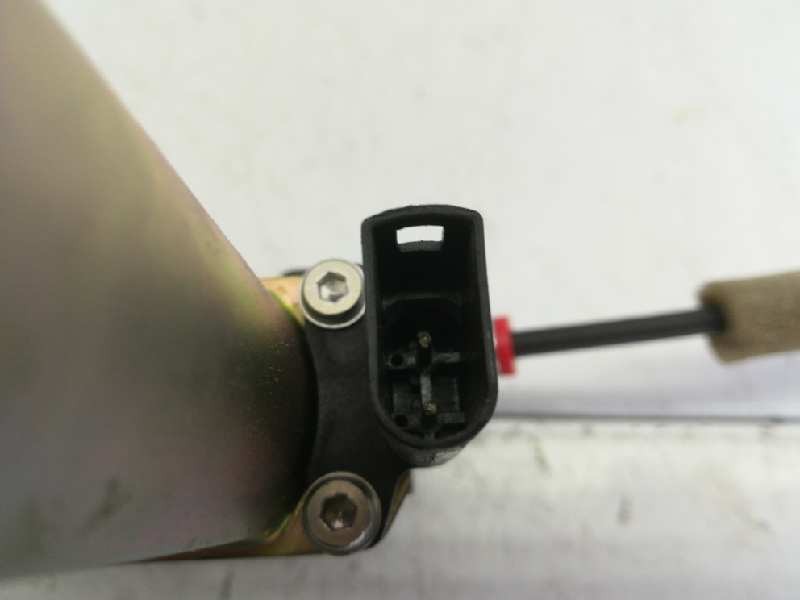 Recambio de elevalunas delantero derecho para ford fiesta (cbk) ambiente referencia OEM IAM 1567725 2 PINS ELECTIRCO