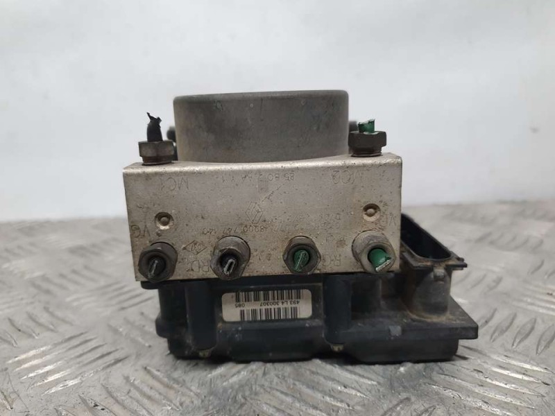 Recambio de abs para renault clio iii rip curl referencia OEM IAM 8200747140 0265232077 