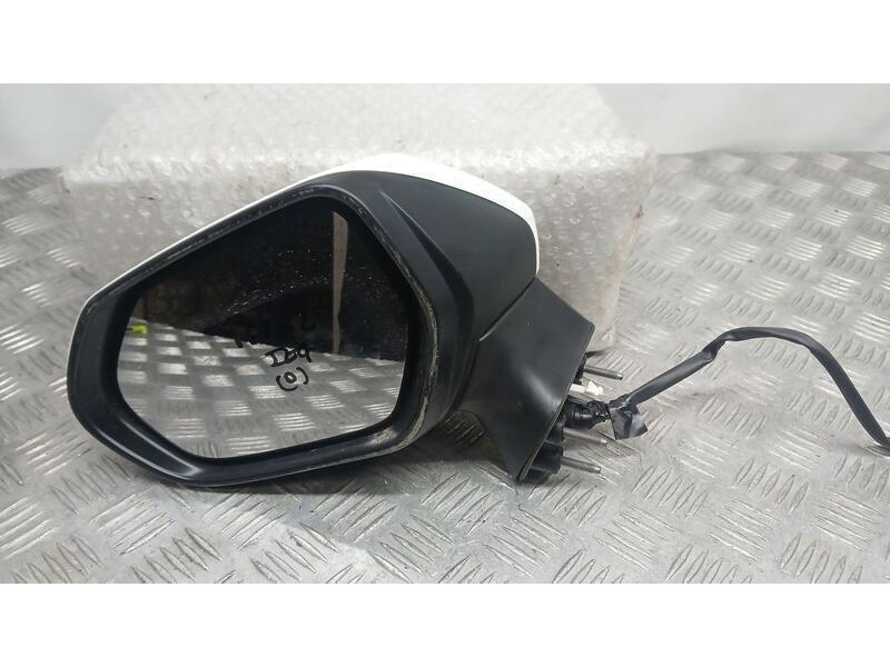 Recambio de retrovisor izquierdo para toyota corolla (e21) hybrid active referencia OEM IAM 8794002L30 ELECTRICO 8 CABLES 