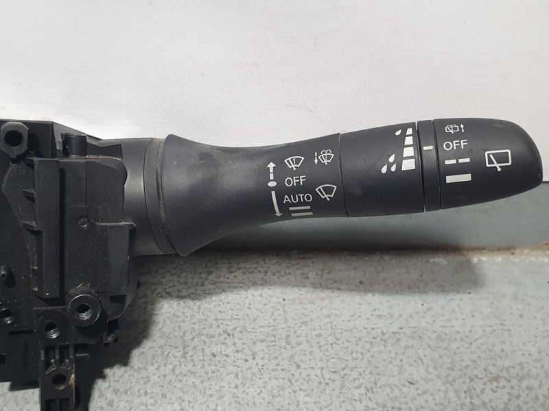 Recambio de mando luces y limpia para nissan qashqai (j11) acenta referencia OEM IAM 14Y06SD2  