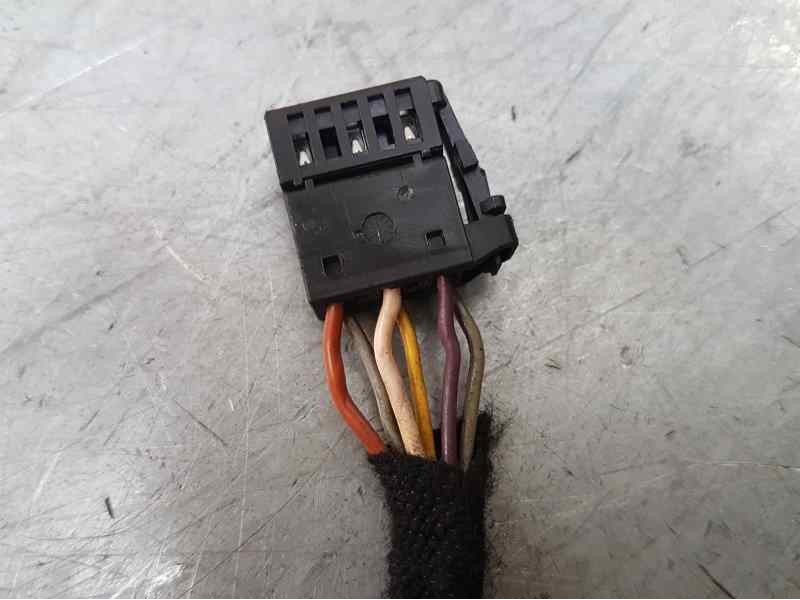 Recambio de retrovisor izquierdo para volkswagen polo (6c1) comfortline bluemotion referencia OEM IAM  6 CABLES ELECTRICO C INTE