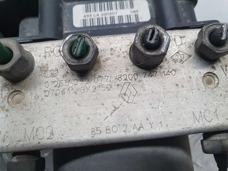 Recambio de abs para renault clio iii rip curl referencia OEM IAM 8200747140 0265232077 