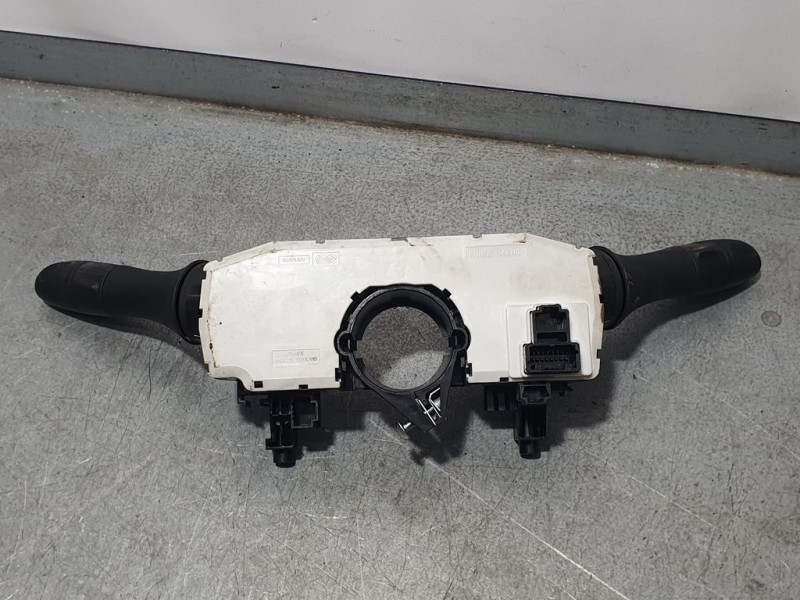 Recambio de mando luces y limpia para nissan qashqai (j11) acenta referencia OEM IAM 14Y06SD2  