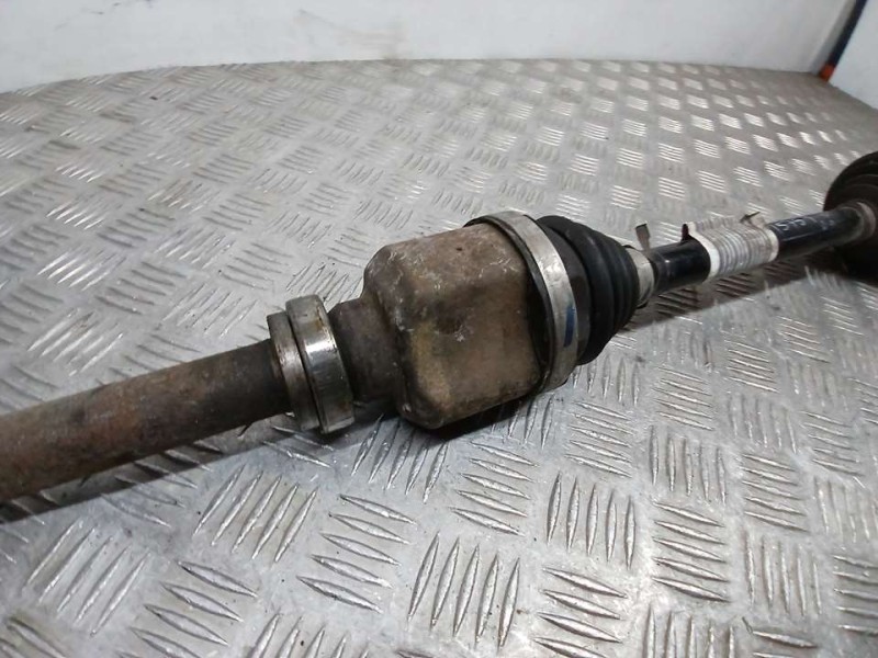 Recambio de transmision delantera derecha para citroën c4 cactus origins referencia OEM IAM 9801048680  