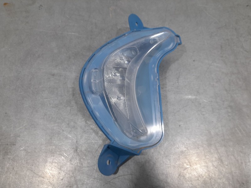 Recambio de piloto delantero derecho para renault zoe ze.40 electric intens referencia OEM IAM 266007997R  LUZ DIA