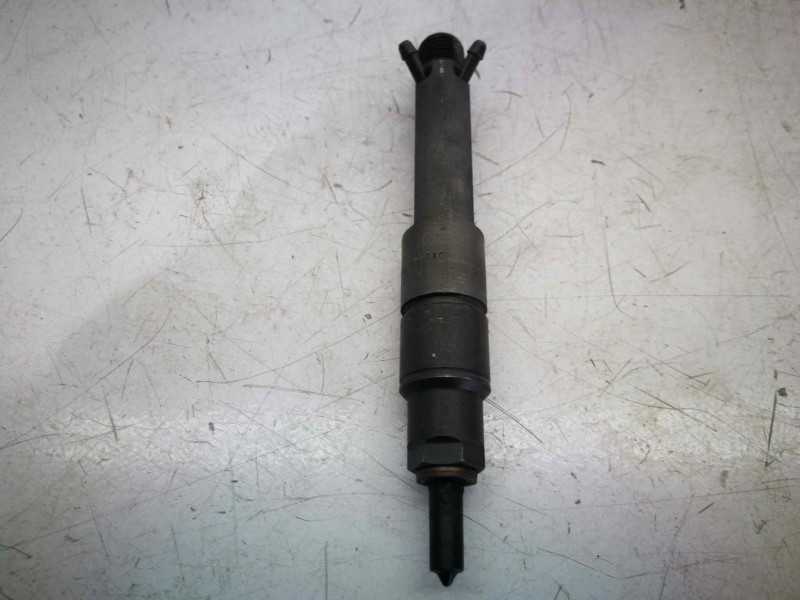 Recambio de inyector para seat leon (1m1) 1.9 tdi referencia OEM IAM 028130202P  0432193696