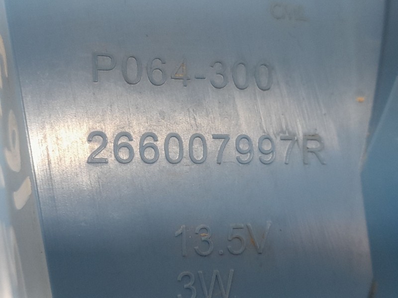 Recambio de piloto delantero derecho para renault zoe ze.40 electric intens referencia OEM IAM 266007997R  LUZ DIA