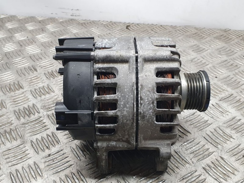 Recambio de alternador para audi q5 (8r) 2.0 tdi s line edition quattro (140kw) referencia OEM IAM 04L903017A 2619817C VALEO