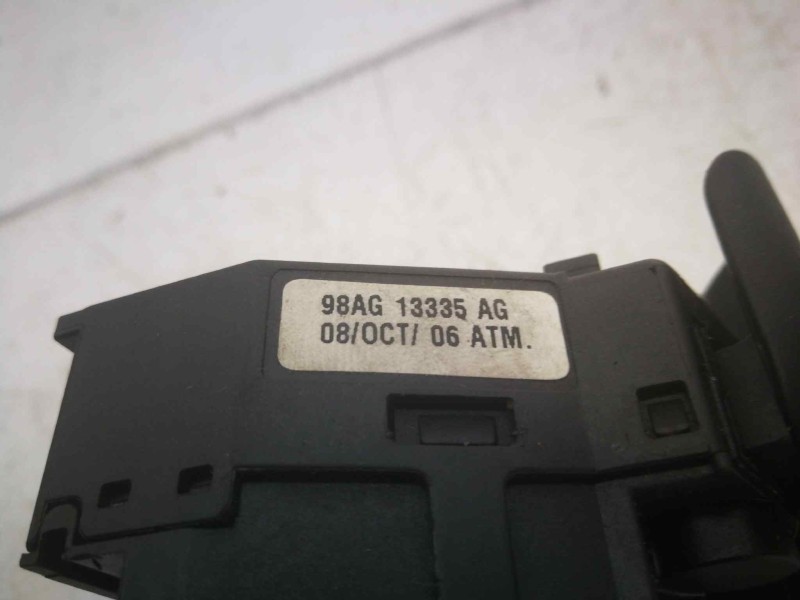 Recambio de mando limpia para ford focus berlina (cak) ghia referencia OEM IAM 98AG17A553BC  