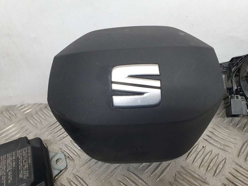 Recambio de kit airbag para seat ibiza (kj1) style referencia OEM IAM 6F0880201AP  SIN PRETENSORES Y SIN SALPICADERO