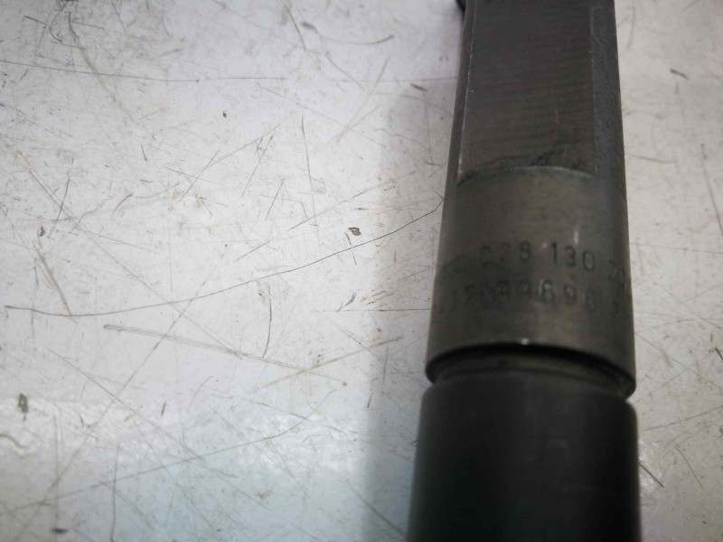 Recambio de inyector para seat leon (1m1) 1.9 tdi referencia OEM IAM 028130202P  0432193696