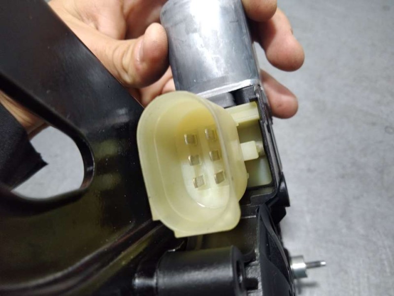 Recambio de elevalunas trasero izquierdo para bmw x2 (f39) sdrive18d referencia OEM IAM 742041309 19414210 HILEX ELECTRICO 6 PIN