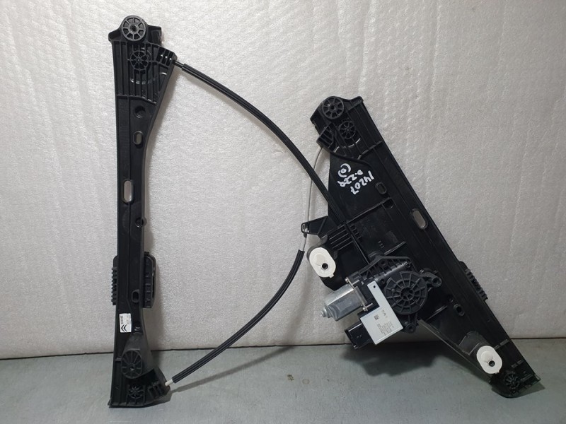 Recambio de elevalunas delantero izquierdo para citroën c4 1.2 12v e-thp pure tech referencia OEM IAM 9832821680  ELECTRICO 6 PI