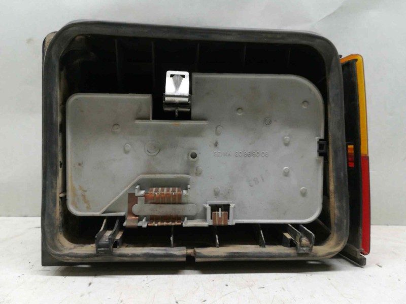 Recambio de piloto trasero izquierdo para citroën bx berlina referencia OEM IAM   