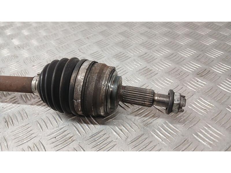 Recambio de transmision delantera derecha para renault clio v business edition referencia OEM IAM 391009804R  