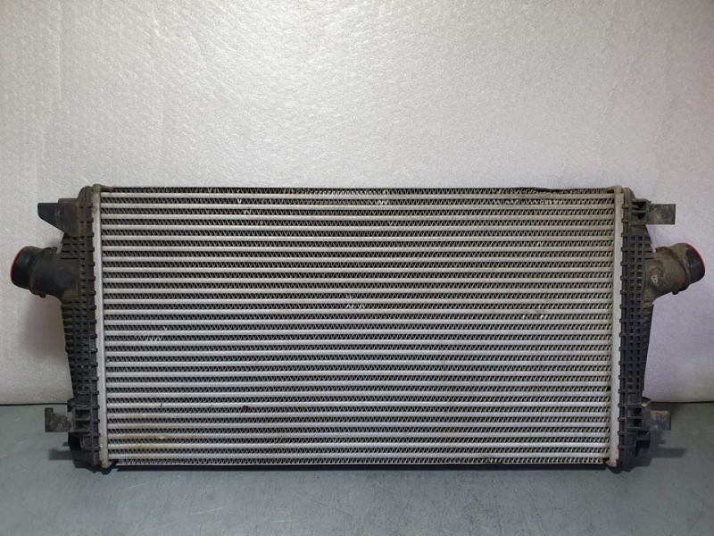 Recambio de intercooler para opel astra j sports tourer cosmo referencia OEM IAM 13267647 DELPHI 