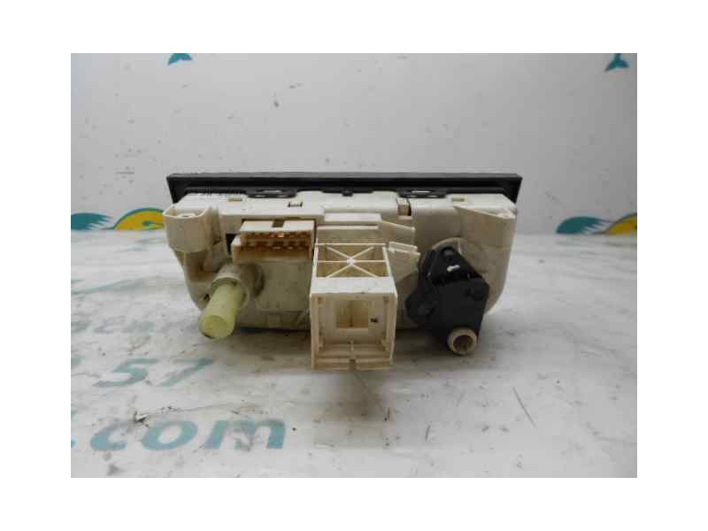 Recambio de mando calefaccion / aire acondicionado para opel corsa c cosmo referencia OEM IAM 031110HAACI  VALEO