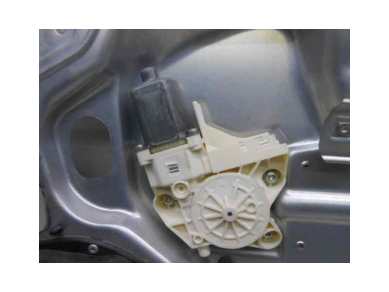 Recambio de elevalunas delantero derecho para ford focus berlina (cap) ghia referencia OEM IAM   ELECTRICO